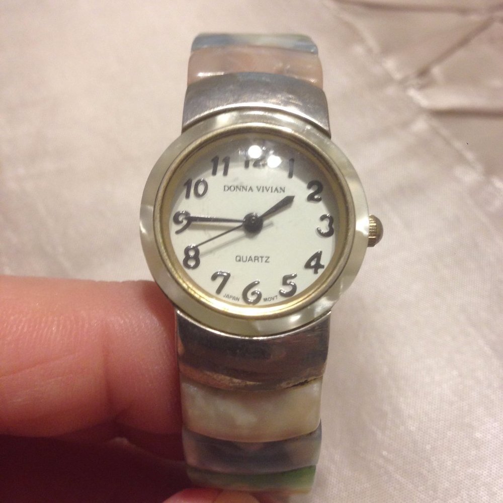 Vintage DONNA VIVIAN Pastel Colors acrylic cuff watch